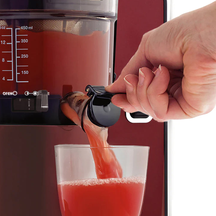 Omega VSJ843QR Vertical Masticating Juicer, Compact Cold Press Juicer Machine with Automatic Pulp Ejection, 150 W, Red